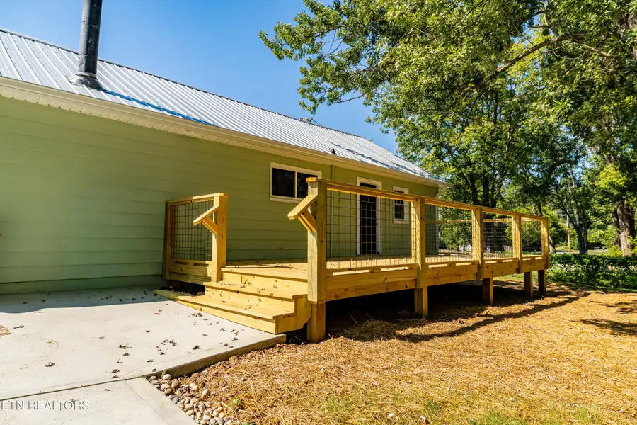 408 Amerine Rd, Maryville, TN 37804 - #3