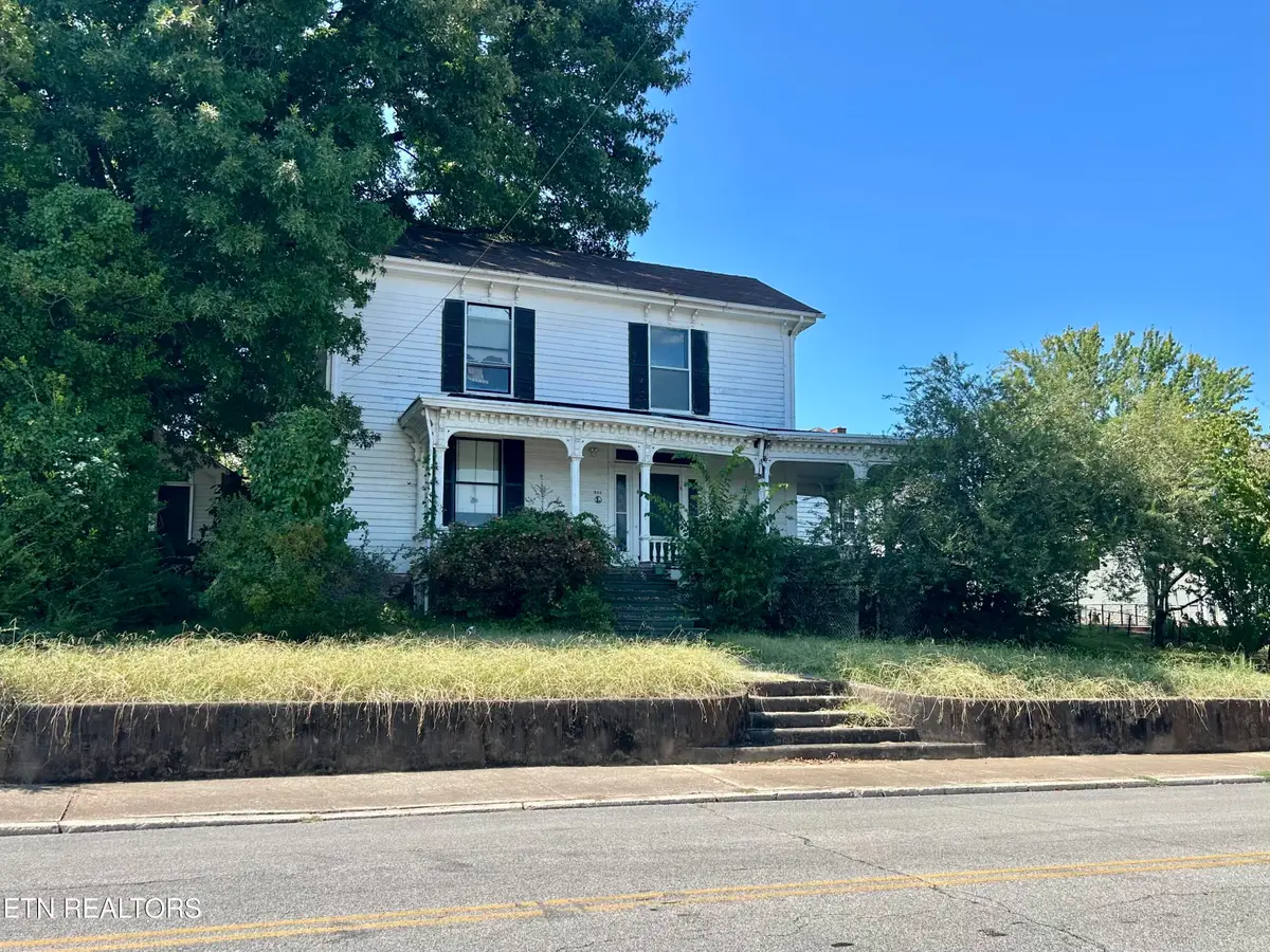 501 N High St, Sweetwater, TN 37874 - #1