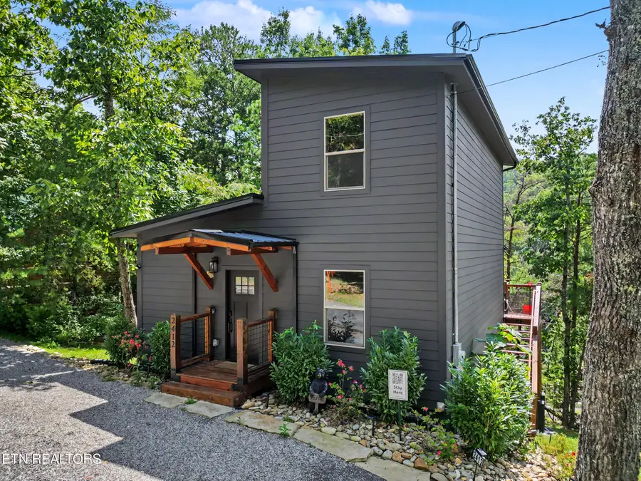 2412 Ridgehigh Pass, Sevierville, TN 37876 - #2