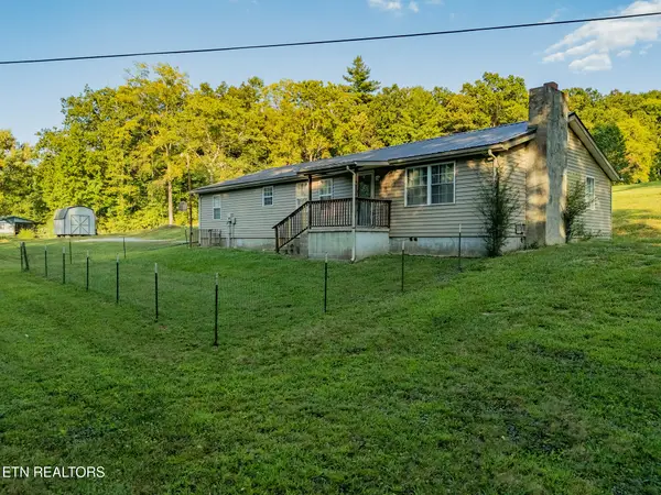 375 Snow Hill Rd, Oakdale, TN 37829
