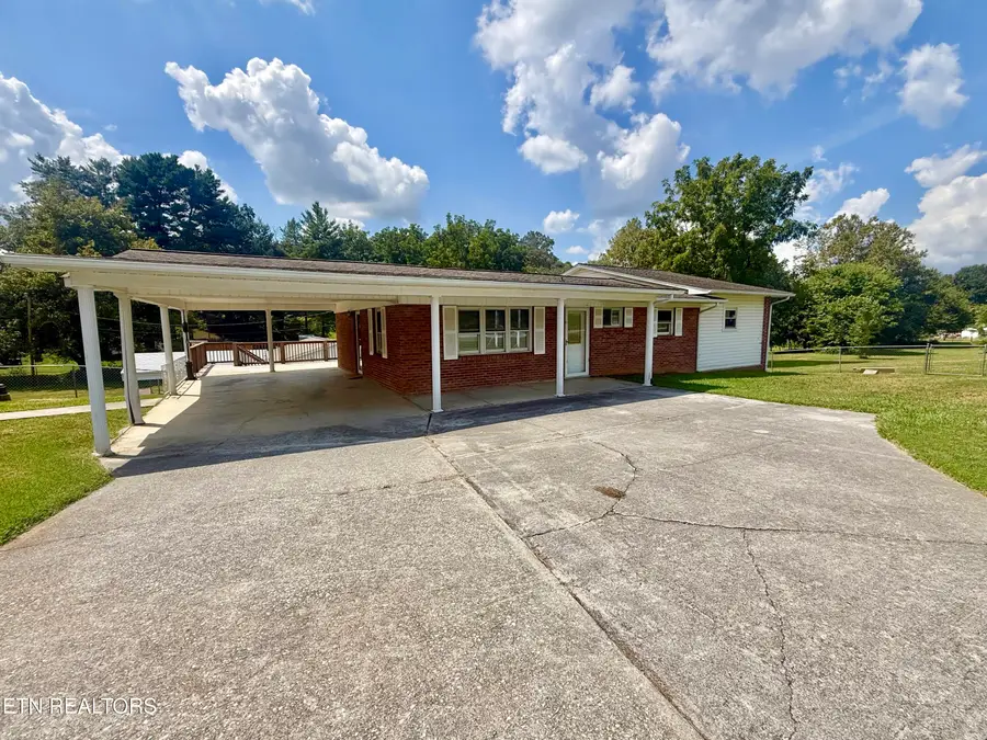 3498 Old Kentucky Rd, Morristown, TN 37814 - #2