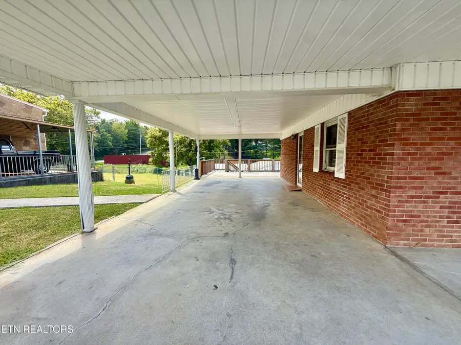 3498 Old Kentucky Rd, Morristown, TN 37814 - #3