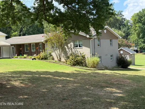 627 Greenwood Drive, Maryville, TN 37803