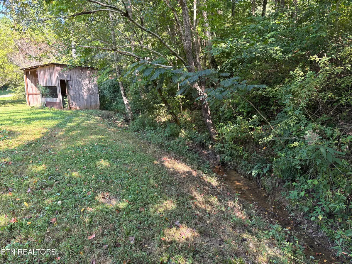 204 Hughes Hollow Rd, Vonore, TN 37885 - #1