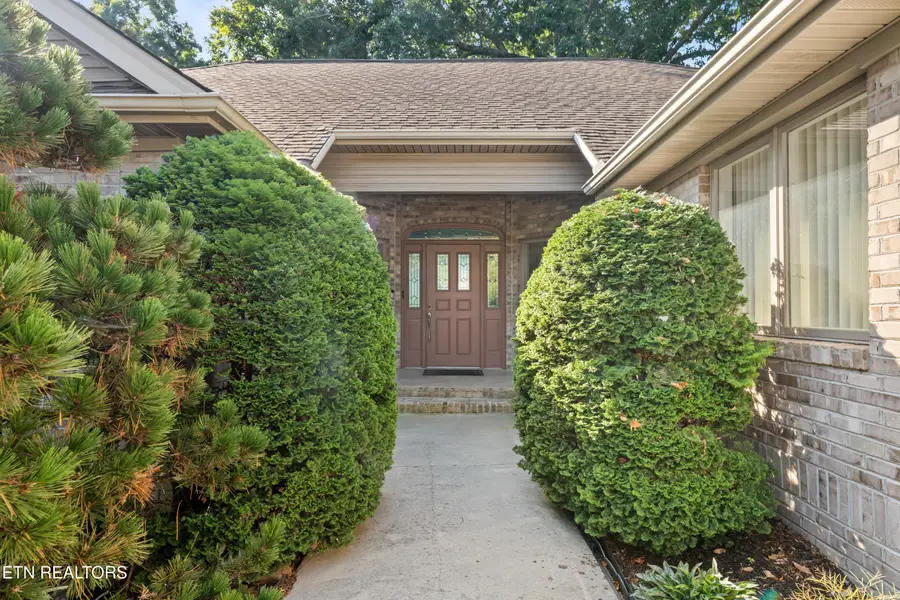 301 Kiyuga Way, Loudon, TN 37774 - #2
