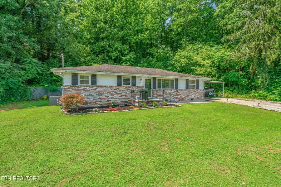 3356 Long Hollow Rd, Knoxville, TN 37938 - #2