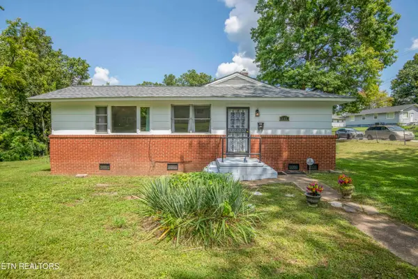 237 S Dillard Ave, Oak Ridge, TN 37830