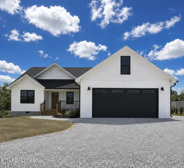 178 Hemlock Springs Drive, Helenwood, TN 37755