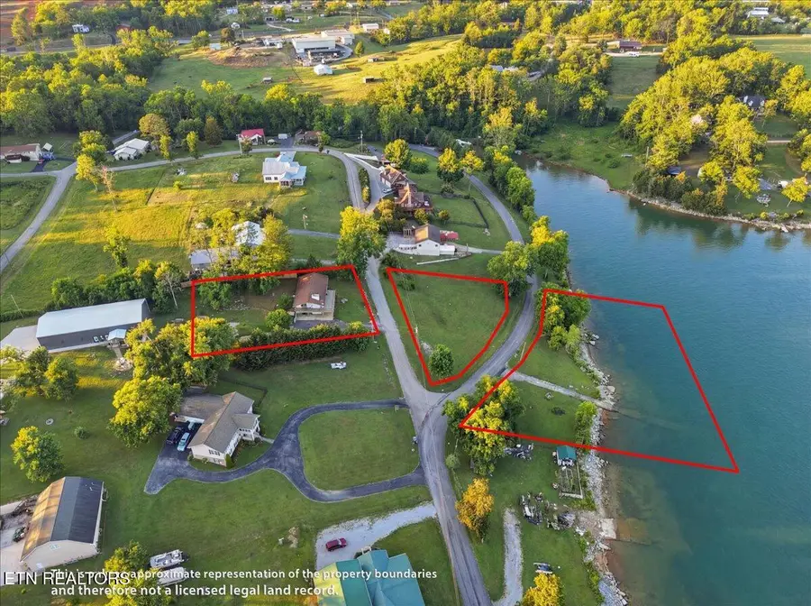 743 Garrett Rd, Dandridge, TN 37725 - #3