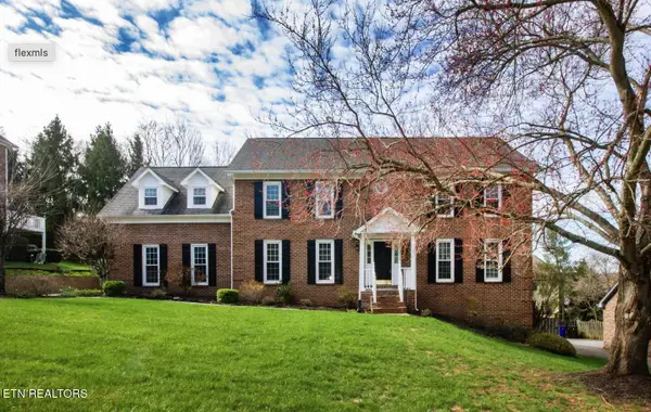 305 Sugarwood Drive, Knoxville, TN 37934