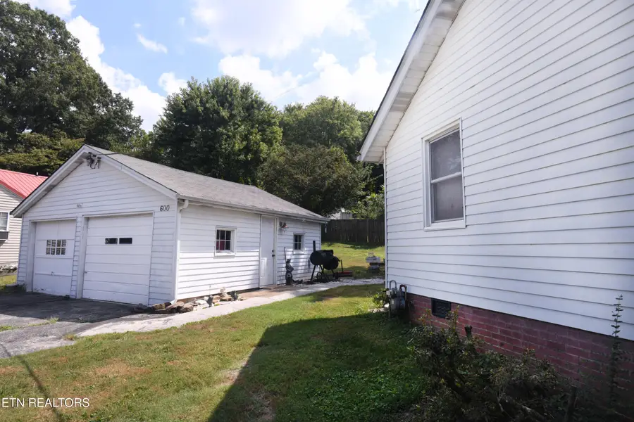600 Glenoaks Drive, Knoxville, TN 37912 - #3