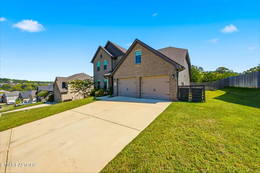 1664 Hickory Reserve Rd, Knoxville, TN 37932 - #2