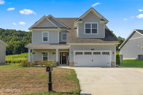 133 Forest Creek Pkwy, Oak Ridge, TN 37830
