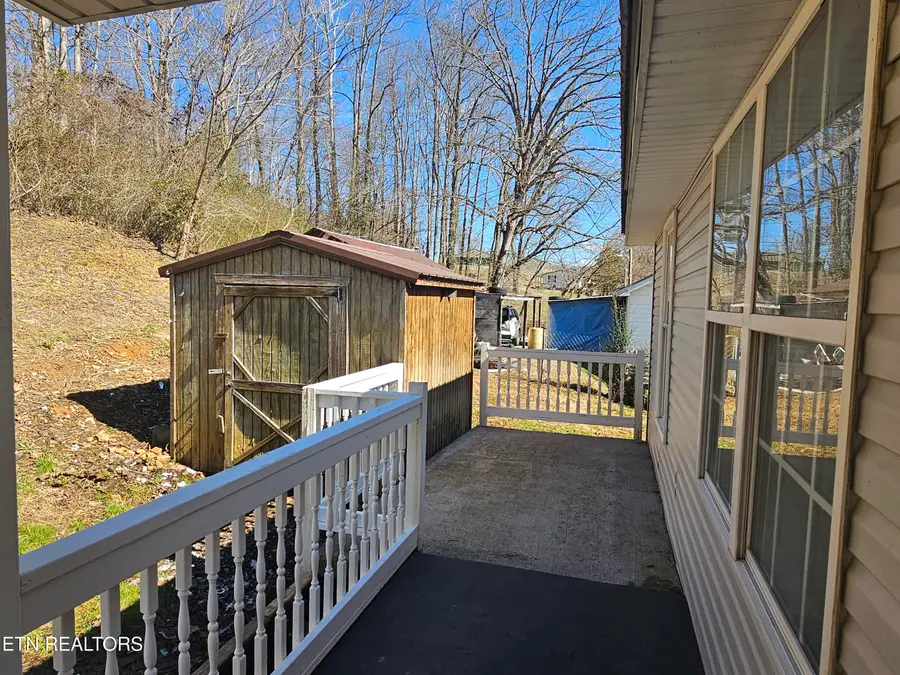 1093 Old Bell High Rd, Pineville, KY 40977 - #3