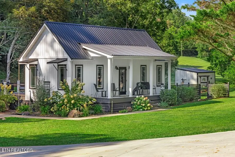 852 Old State Rd, Tellico Plains, TN 37385 - #3