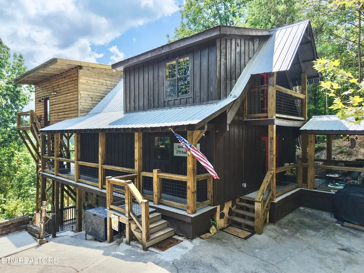 2715 Overholt Tr, Pigeon Forge, TN 37862 - #1