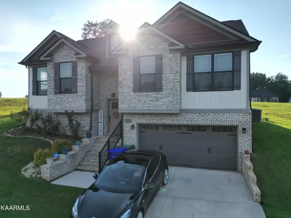 3182 Bridgewater Blvd, Morristown, TN 37814