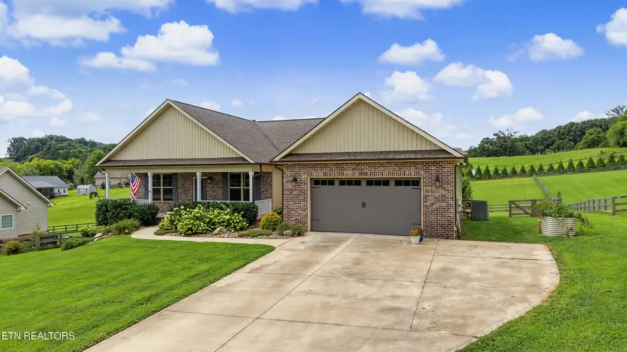858 Dunlap Hollow Rd, Friendsville, TN 37737 - #3