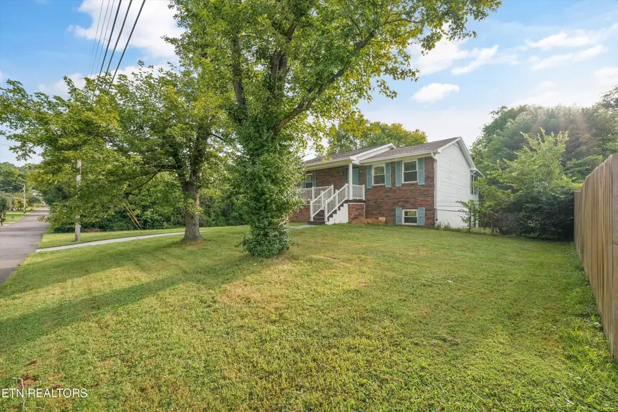 2108 NW Ho Co Ta Ke Lane, Knoxville, TN 37912 - #3