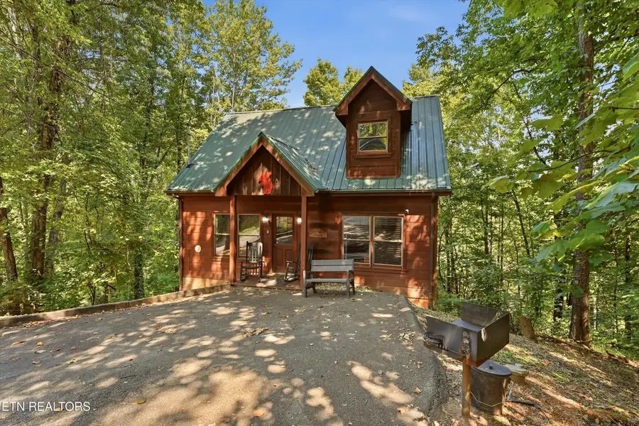 1605 Silver Poplar Lane, Sevierville, TN 37876 - #2