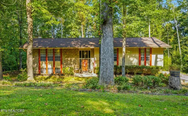 1119 W Outer Drive, Oak Ridge, TN 37830