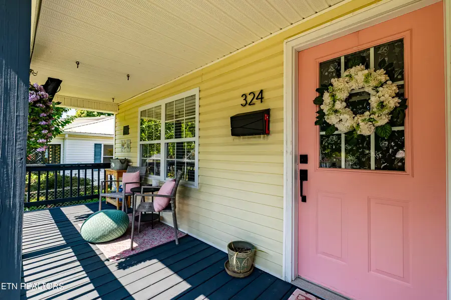 324 Glascock St, Alcoa, TN 37701 - #2