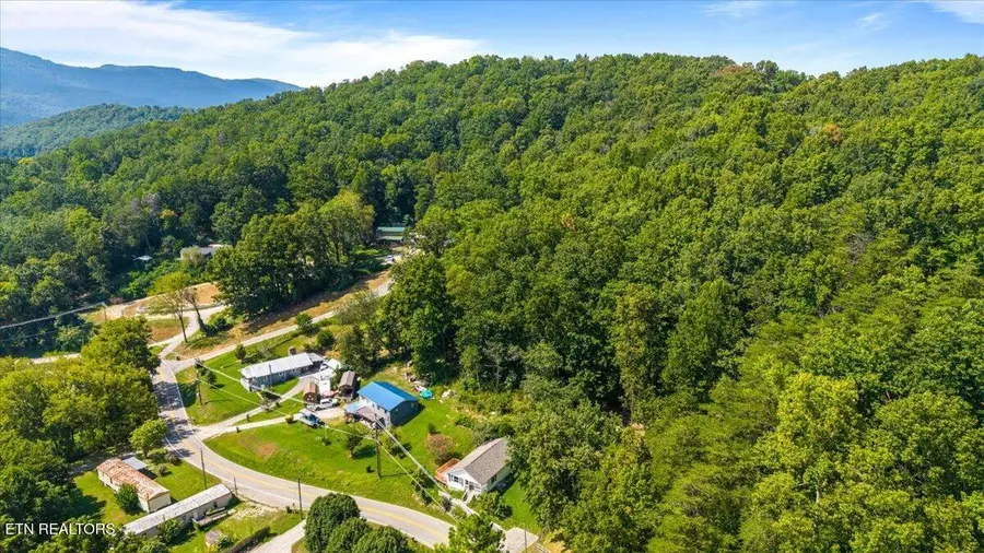 1501 Cherry Bottom Rd, Caryville, TN 37714 - #2