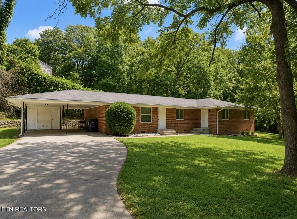5800 Fountain Rd, Knoxville, TN 37918 - #1