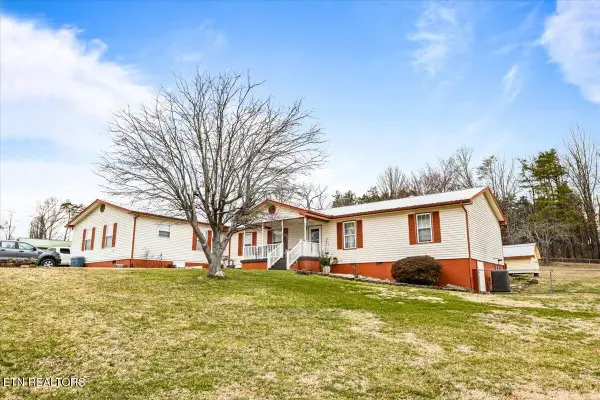 318 Springfield Drive, LaFollette, TN 37766