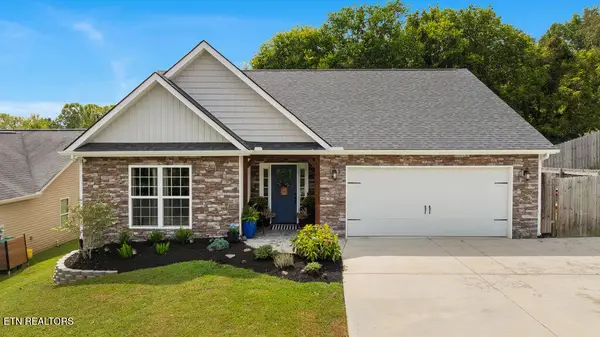 6913 Harvest Grove Lane, Knoxville, TN 37918