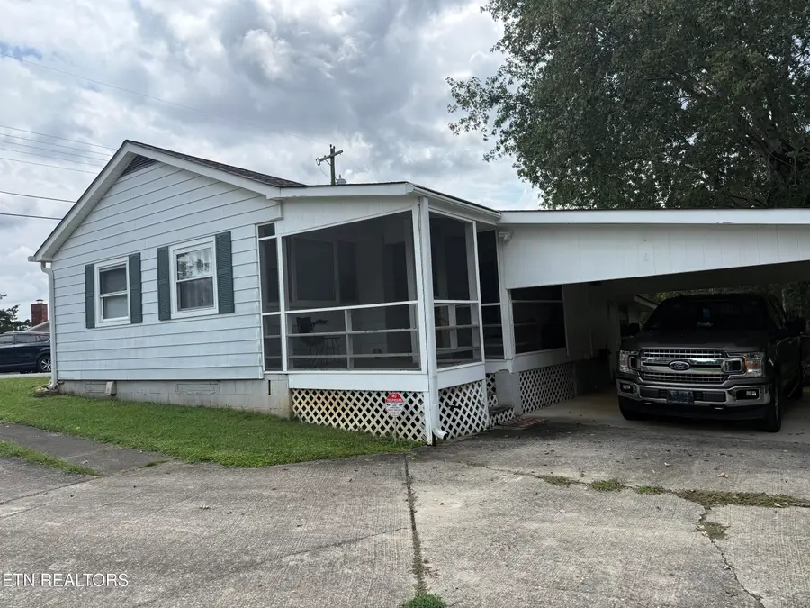 102 Victoria Rd, Oak Ridge, TN 37830 - #3