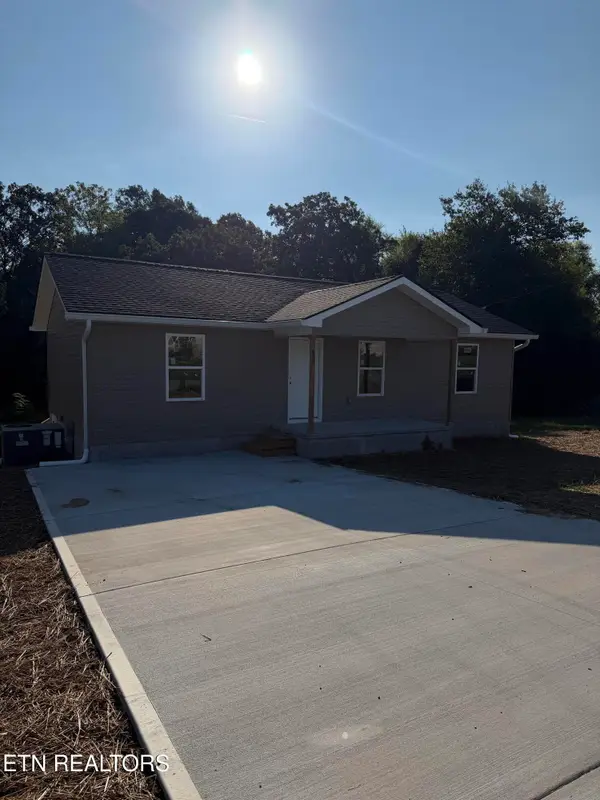 438 Storie Ave, Crossville, TN 38555