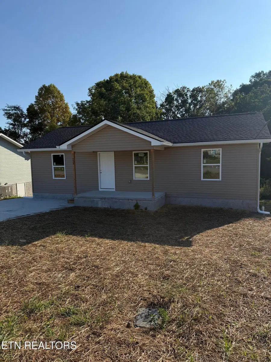 438 Storie Ave, Crossville, TN 38555 - #2