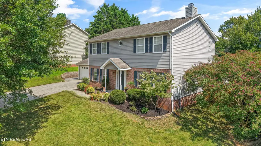 8022 Maple Run Lane, Knoxville, TN 37919 - #2