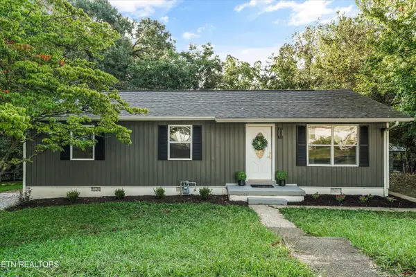 116 E Arrowwood Rd, Oak Ridge, TN 37830