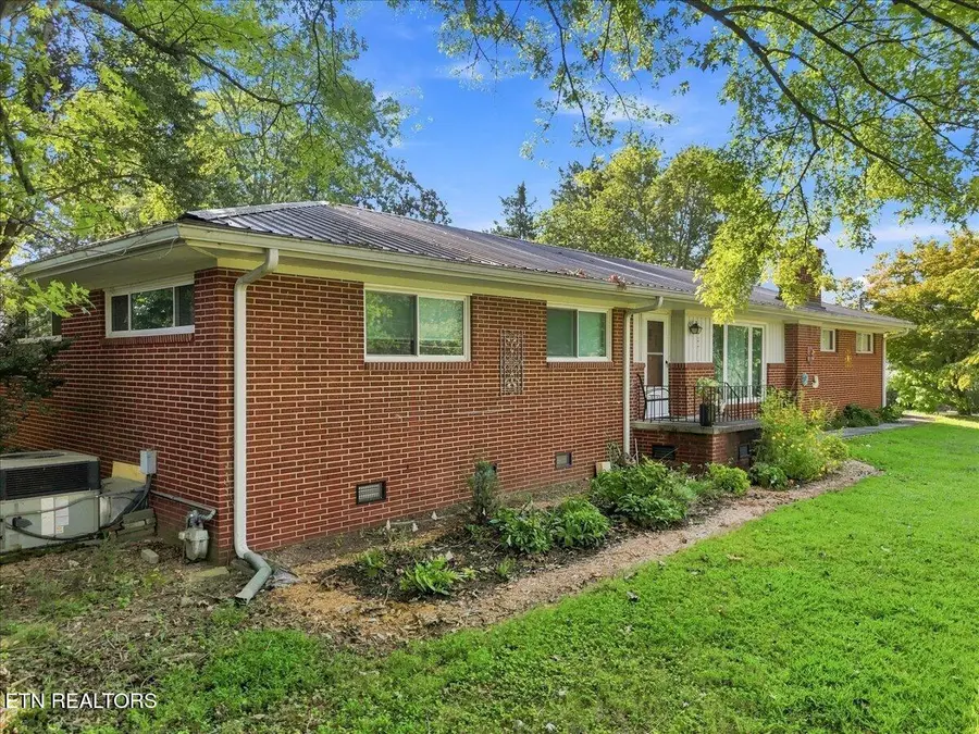 109 Dartmouth Circle, Oak Ridge, TN 37830 - #2