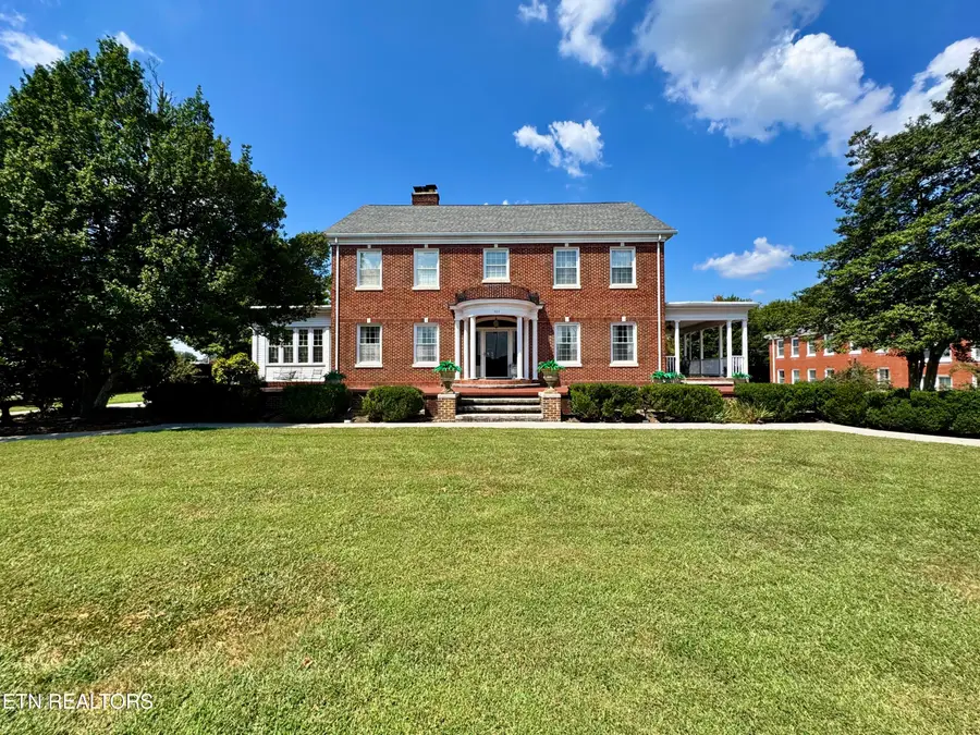 403 Church St, Sweetwater, TN 37874 - #2