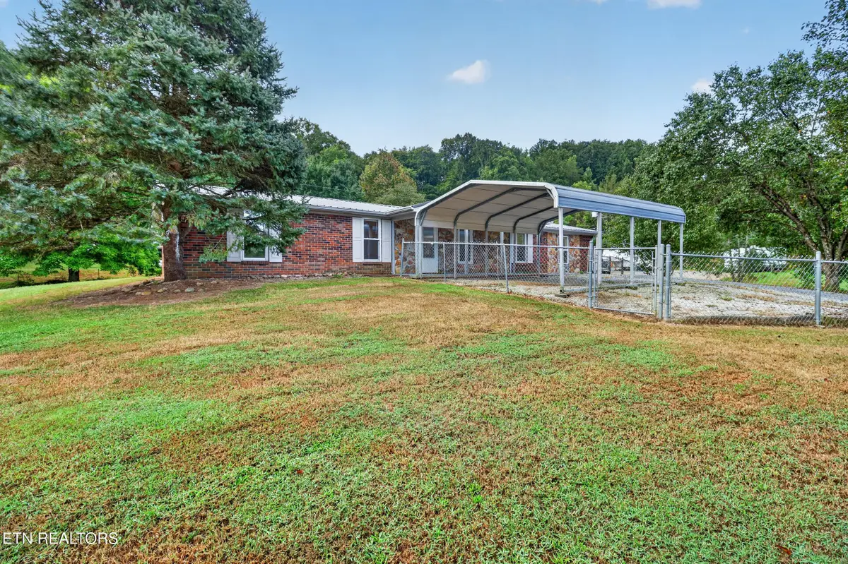 688 Rocky Summit Rd, Bean Station, TN 37708 - #1