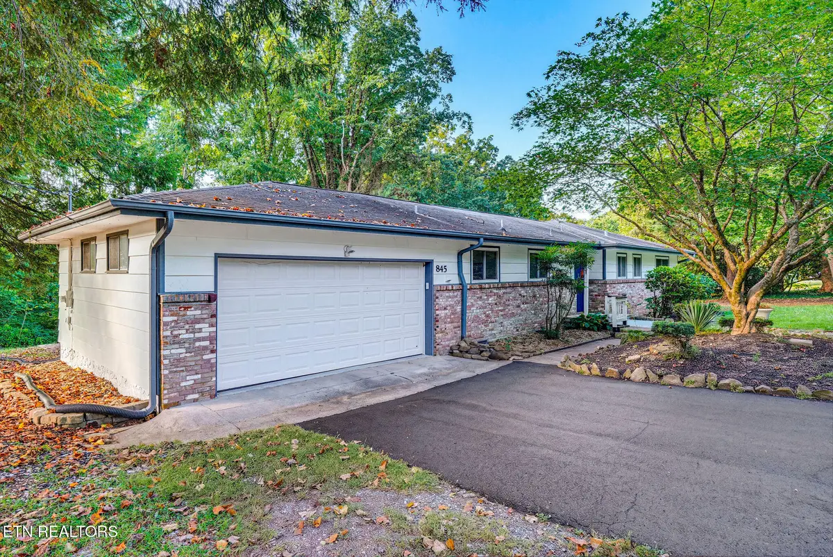 845 W Outer Drive, Oak Ridge, TN 37830 - #1