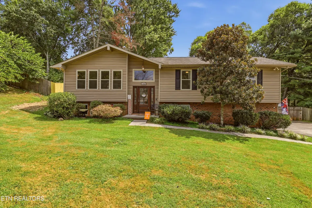 1725 Grenada Blvd, Knoxville, TN 37922 - #1