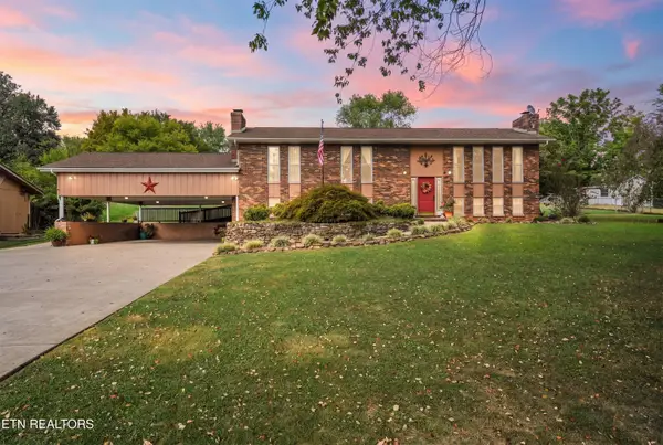 7314 Glastonbury Rd, Knoxville, TN 37931