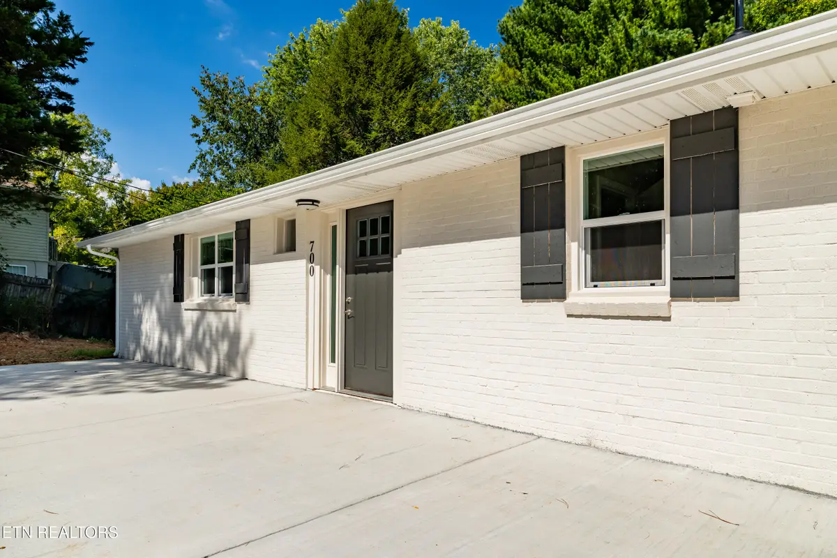 700 Lakeview Drive, Loudon, TN 37774 - #1