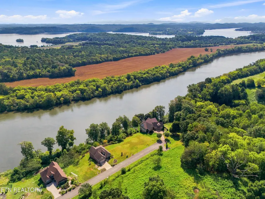 231 Waters Edge Way, Lenoir City, TN 37771 - #3