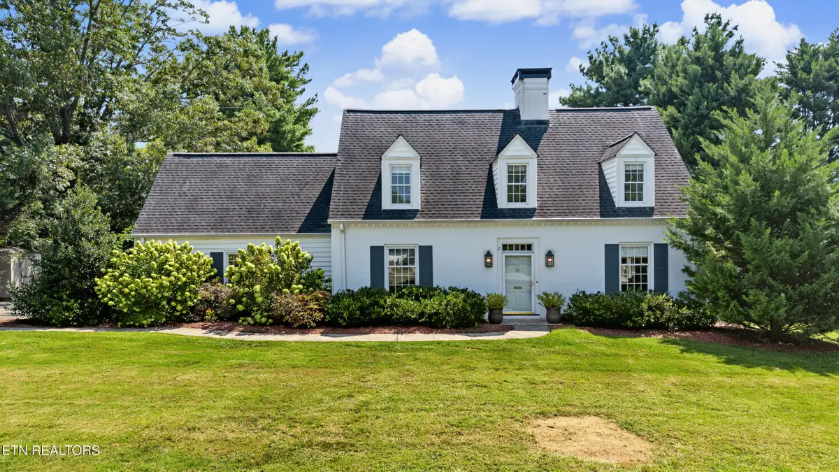 1022 Sterling Ave, Maryville, TN 37803 - #1