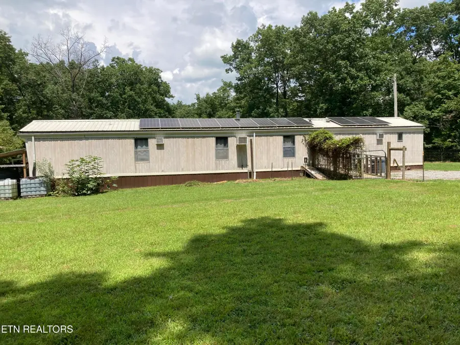 243 Rankin Rd, Deer Lodge, TN 37726 - #2