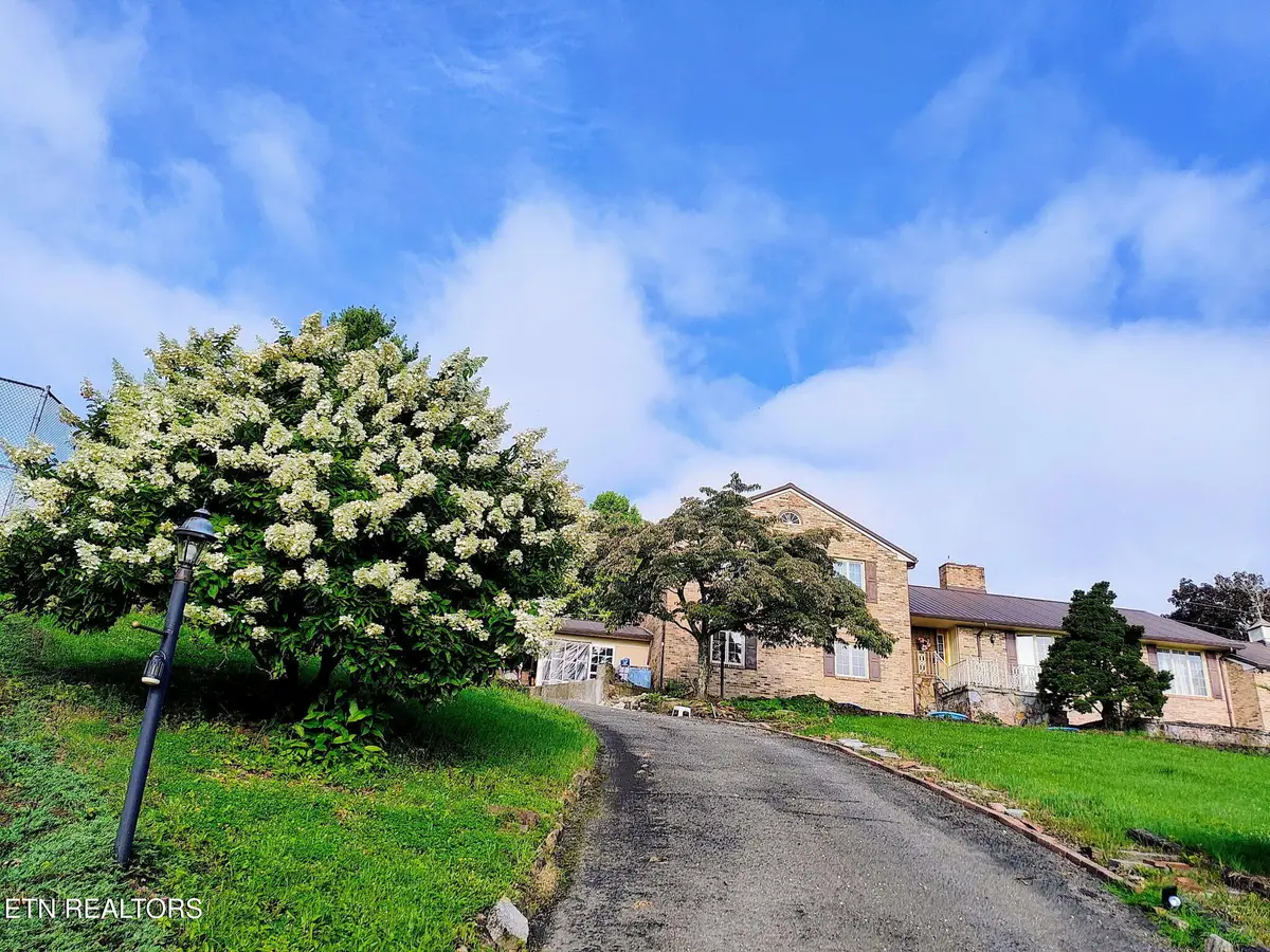 172 Ridgefield Rd #SW, Wise, VA 24293 - #1