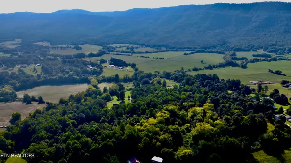210 County Road 488, Etowah, TN 37331
