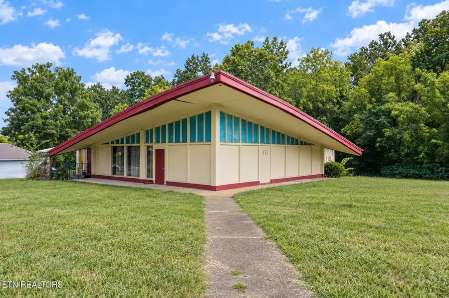 5022 Inskip Rd, Knoxville, TN 37912 - #2