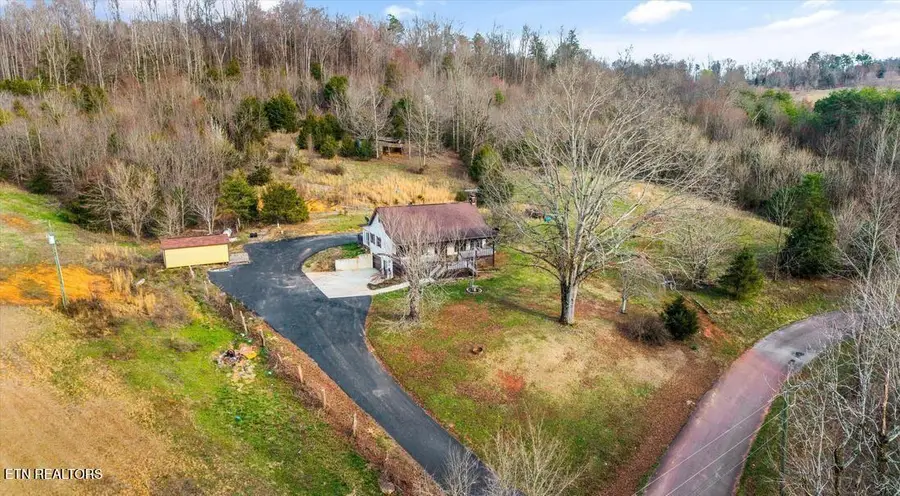 129 Pleasant Hill Rd, Sweetwater, TN 37874 - #2