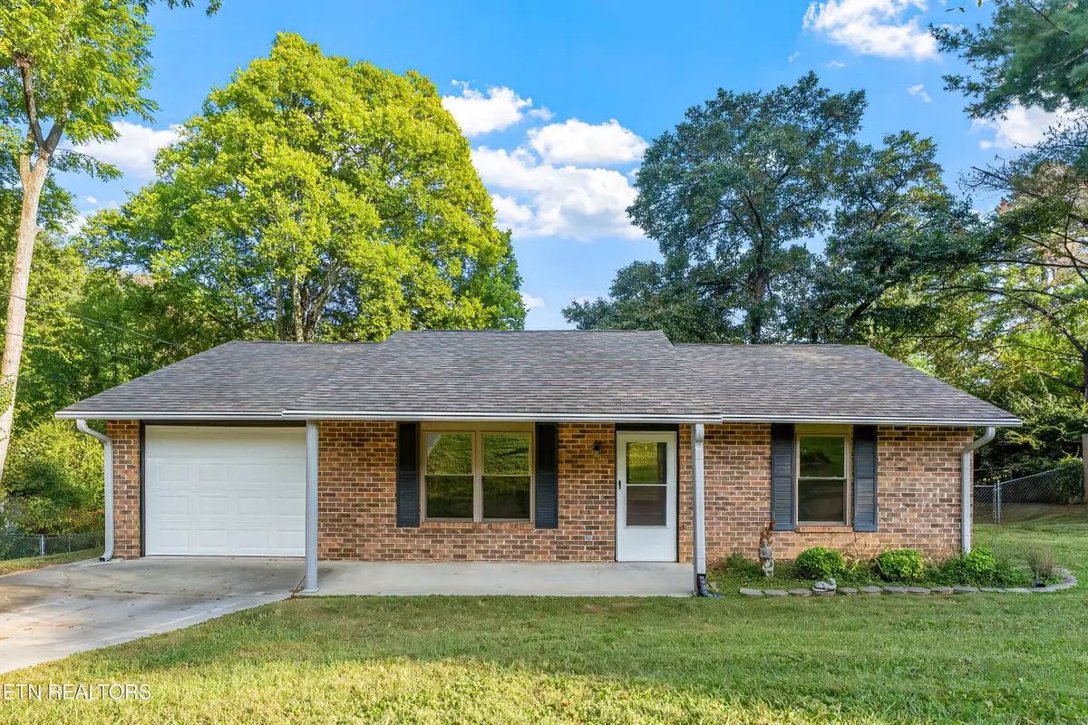 11318 Snyder Rd, Knoxville, TN 37932 - #1
